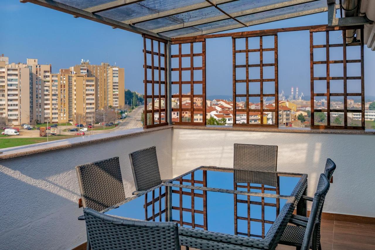 Apartment Rooftop プーラ エクステリア 写真